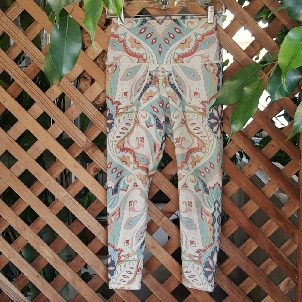 Evolution And Creation Multicolor Paisley Print Yoga Leggings Size Medium
